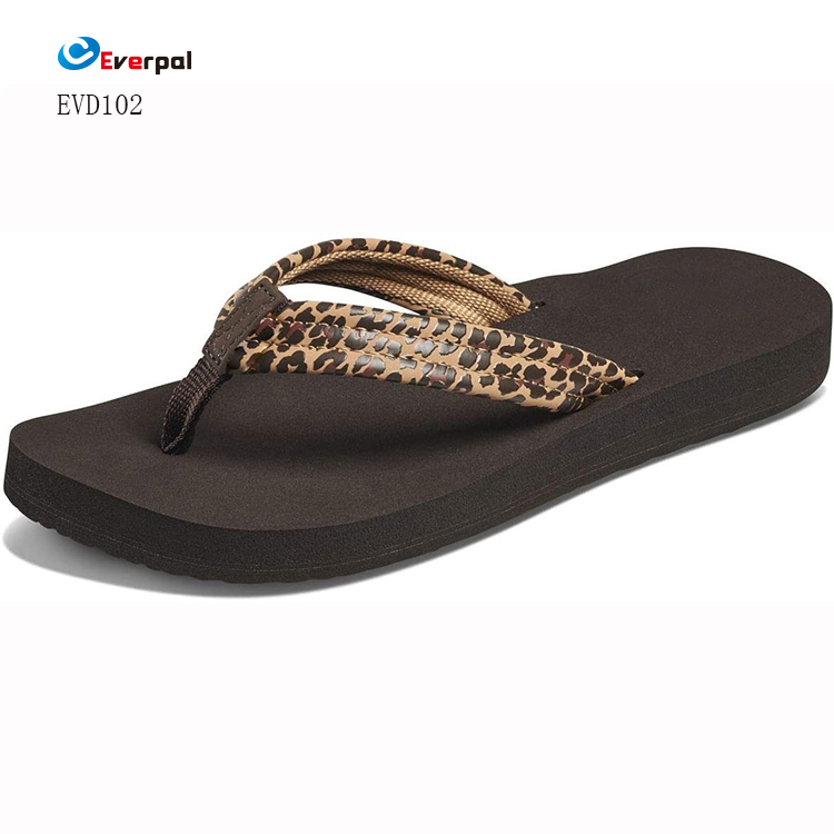 Qu'est-ce qui fait de l'EVA le matériau idéal pour les tongs et chaussons pour femmes ?